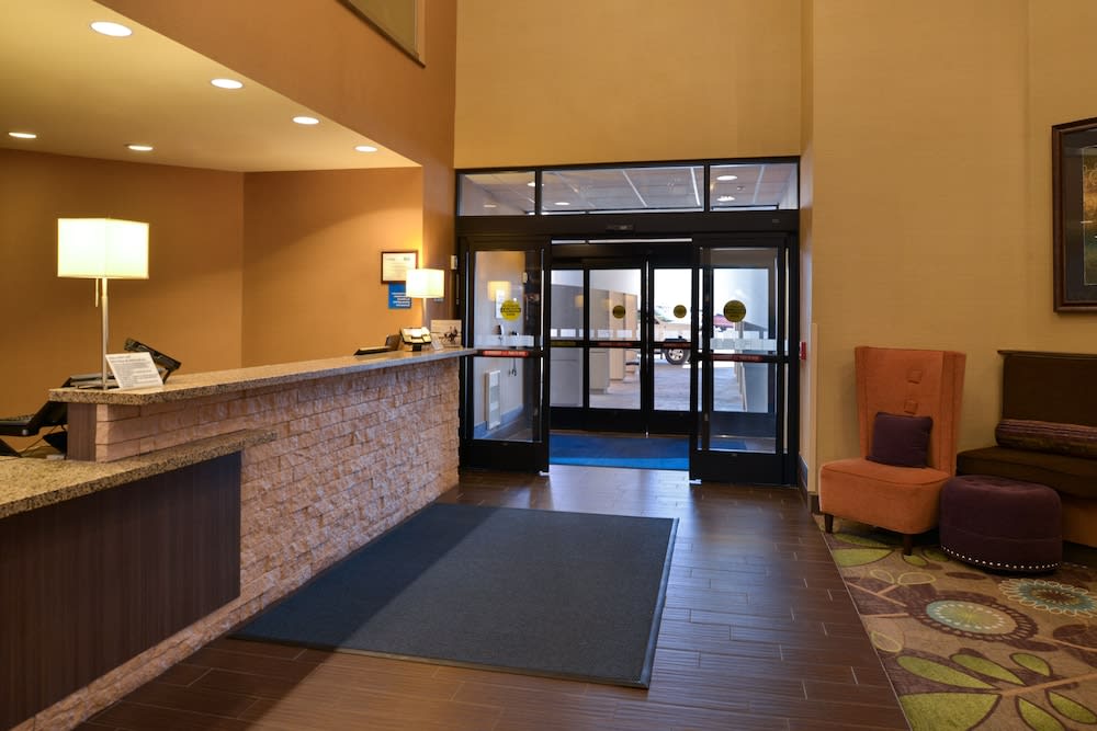 Holiday Inn Express & Suites POCATELLO by IHG 2