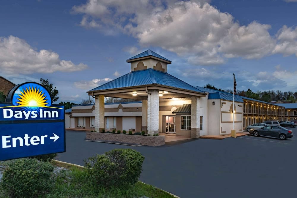 Days Inn by Wyndham Cookeville 1