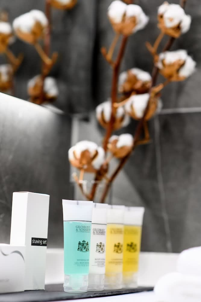 Mediterranean Palace 5