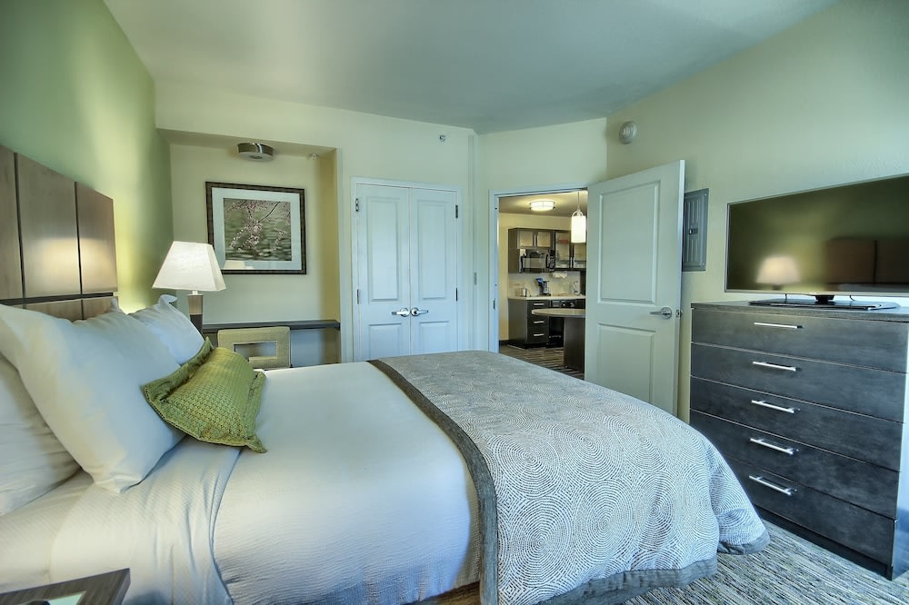 Candlewood Suites Columbus - Grove City by IHG 5