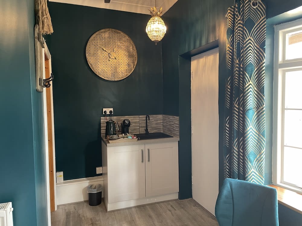 The Hole In The Wall 3