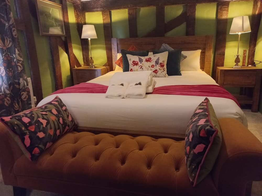 The Hole In The Wall 4