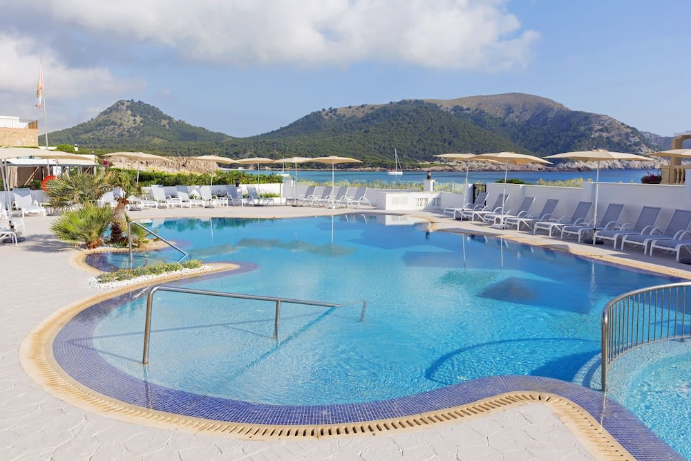 HSM Regana - Adults only 1