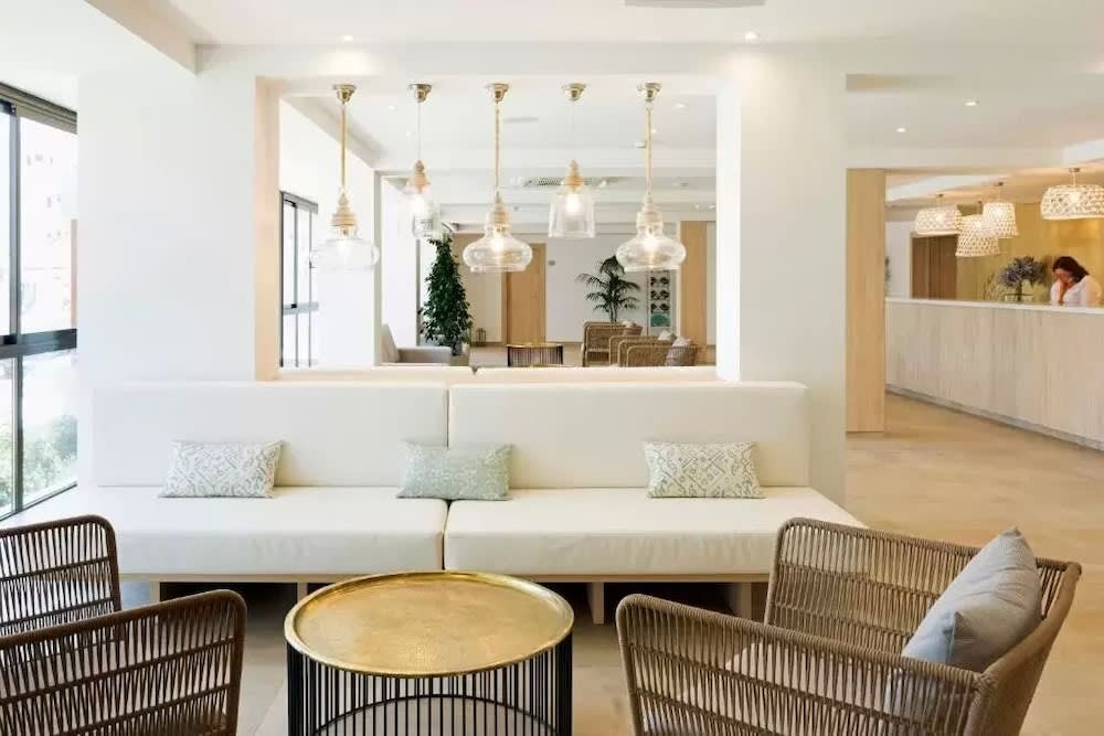 HSM Regana - Adults only 2