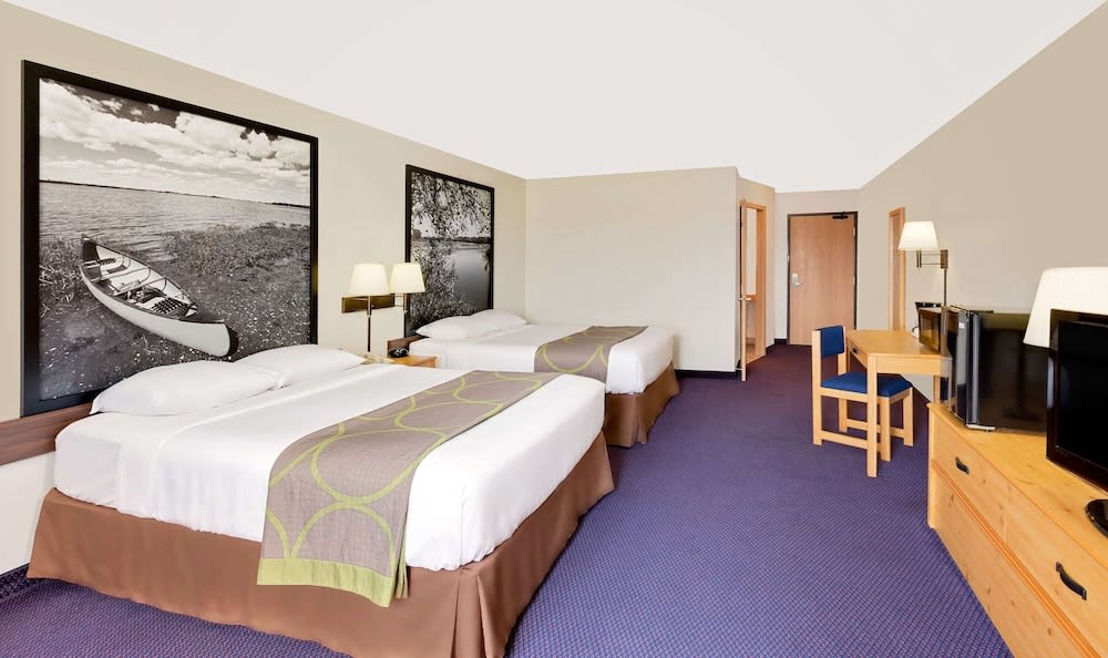 Super 8 by Wyndham St. James 1