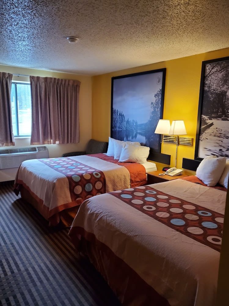Super 8 by Wyndham La Vale/Cumberland Area 2