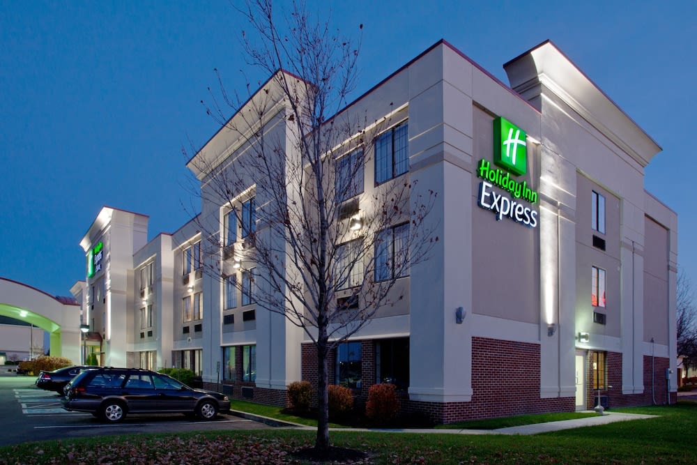 Holiday Inn Express Hotel & Suites Columbus SW-Grove City by IHG 1