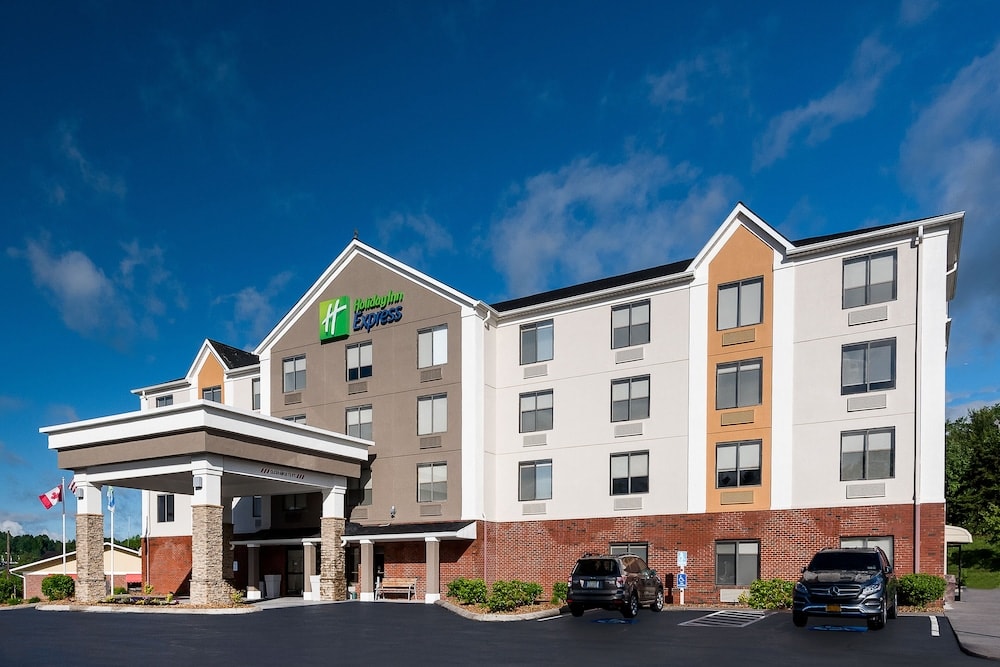 Holiday Inn Express Hillsville by IHG 1