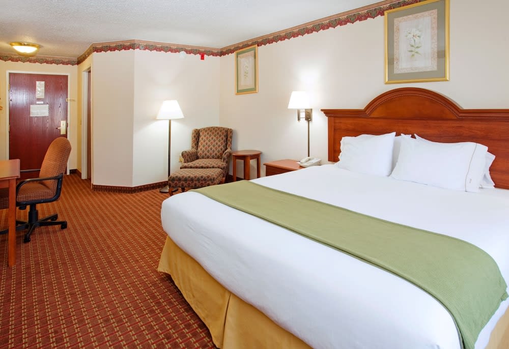 Holiday Inn Express Hillsville by IHG 2