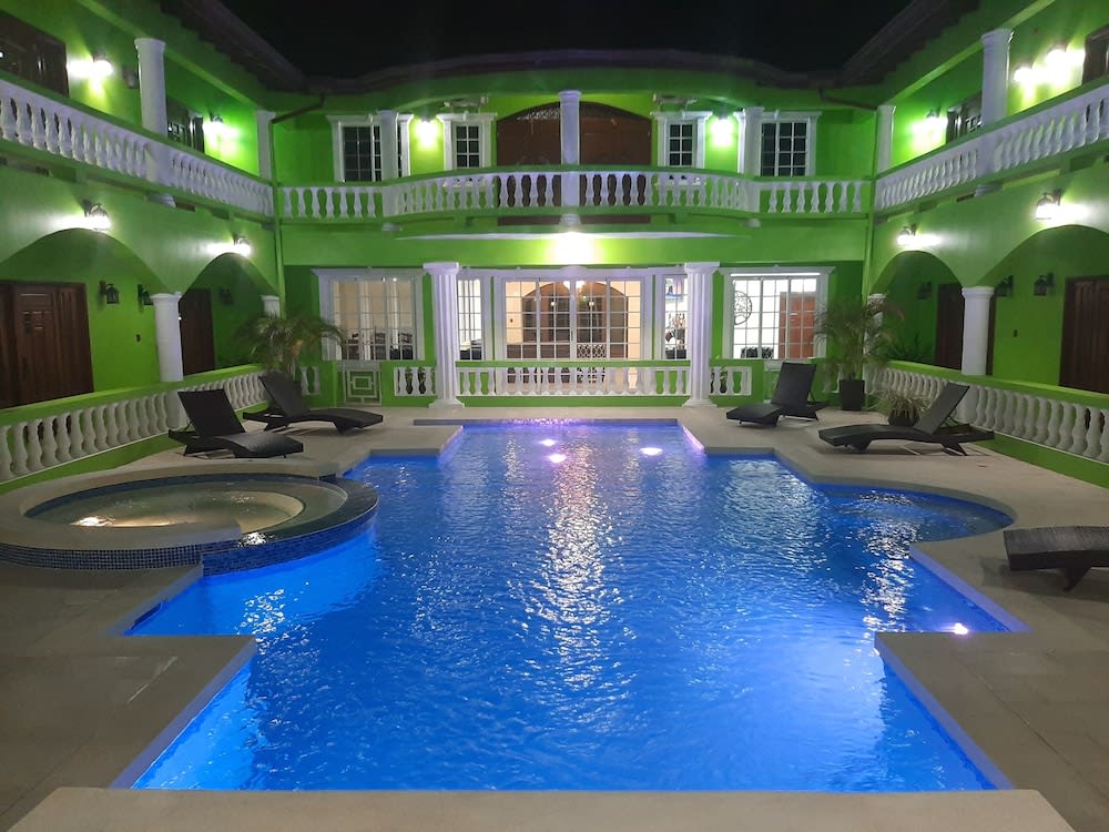 PESHERES INN & SPA 1