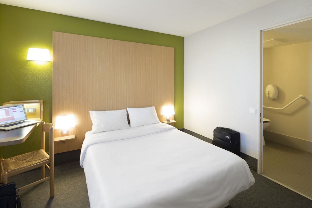 B&B HOTEL Perpignan Sud Marché International 5