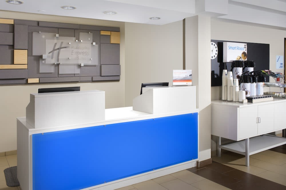 Holiday Inn Express & Suites SAN ANTONIO-DTWN MARKET AREA by IHG 2