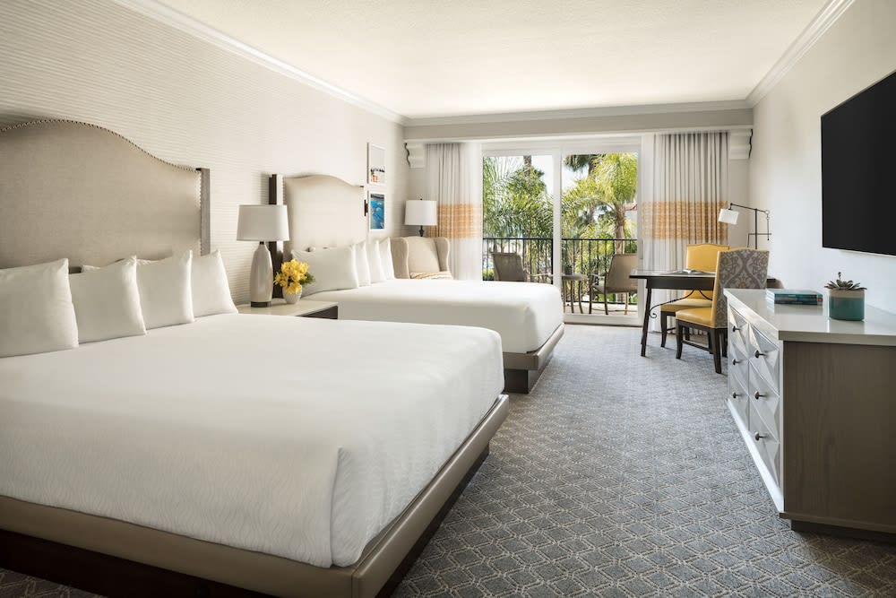 Hyatt Regency Huntington Beach Resort and Spa 2