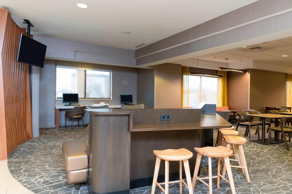 SpringHill Suites Grand Rapids North 5