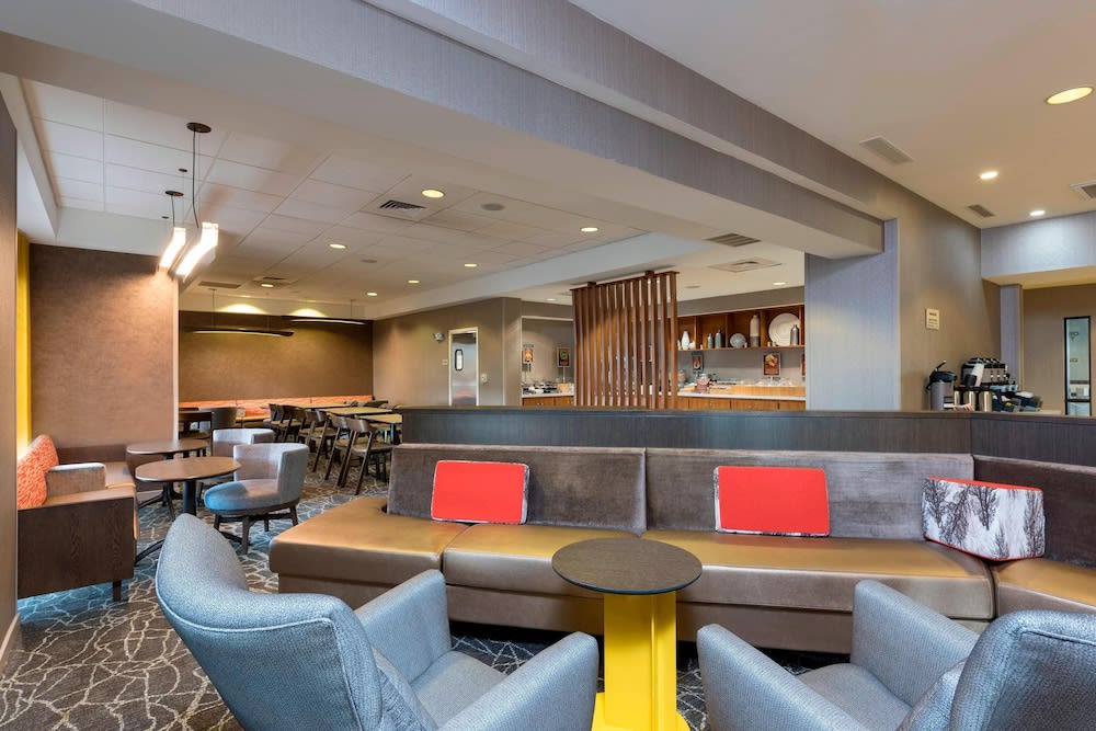 SpringHill Suites Grand Rapids North 4