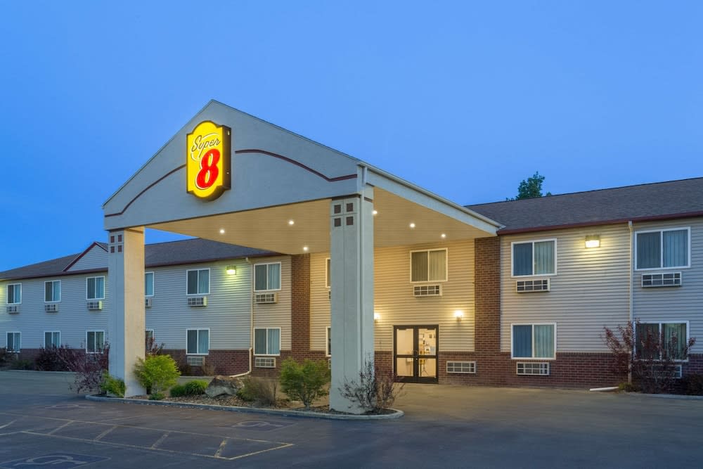 Super 8 by Wyndham Super 8 Blackfoot 1