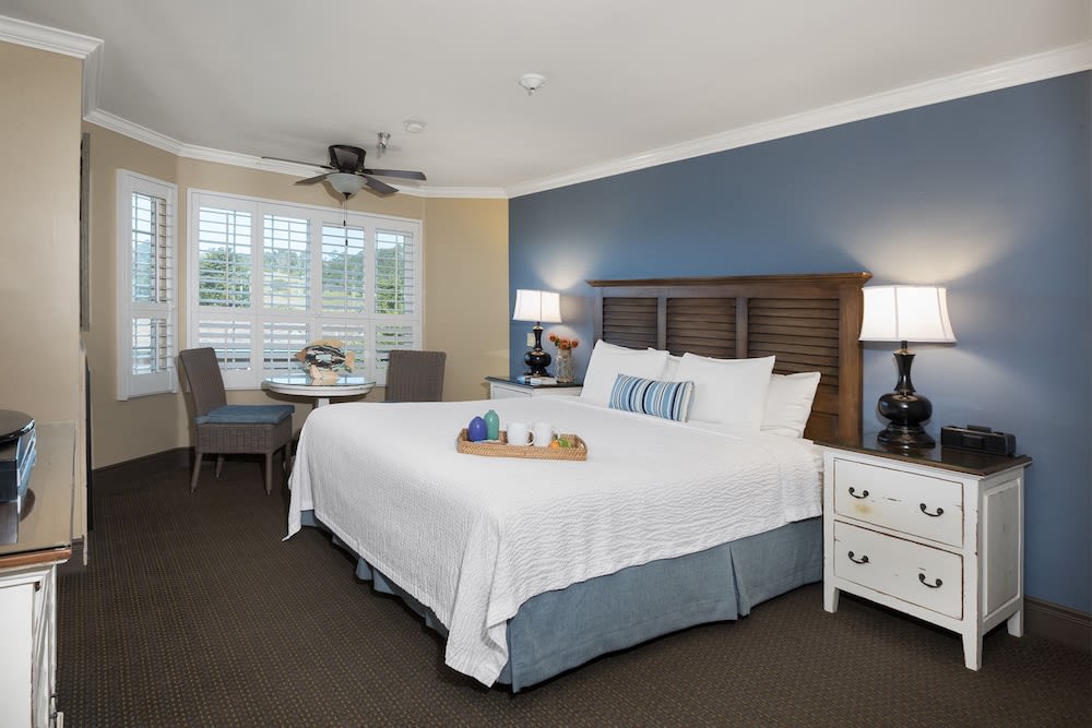 Sand Pebbles Inn 1