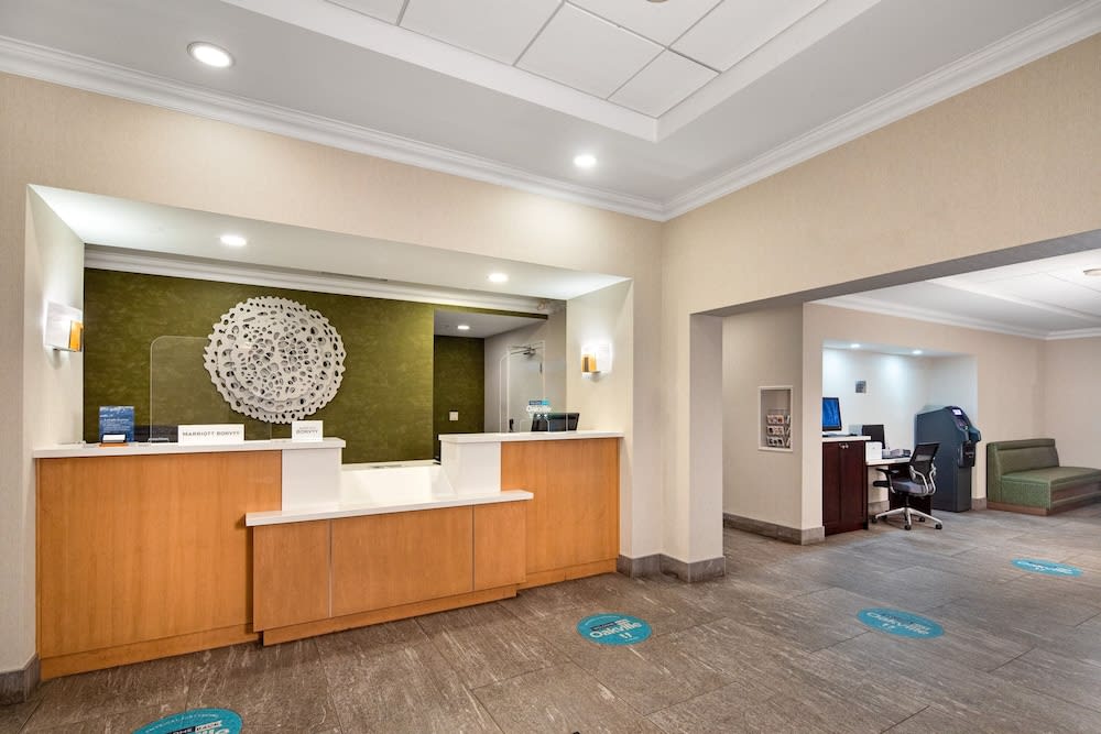 Fairfield Inn by Marriott Toronto Oakville 1