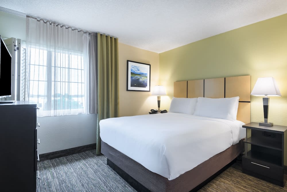 Candlewood Suites ORLANDO NORTH - LAKE MARY by IHG 1