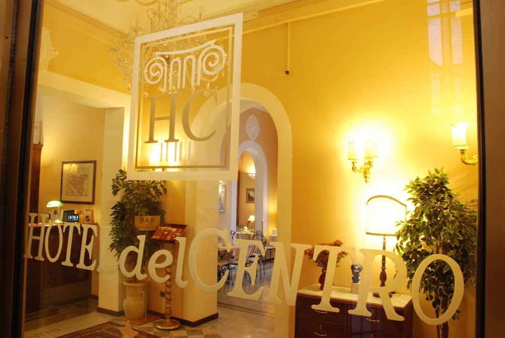 Hotel del Centro 2