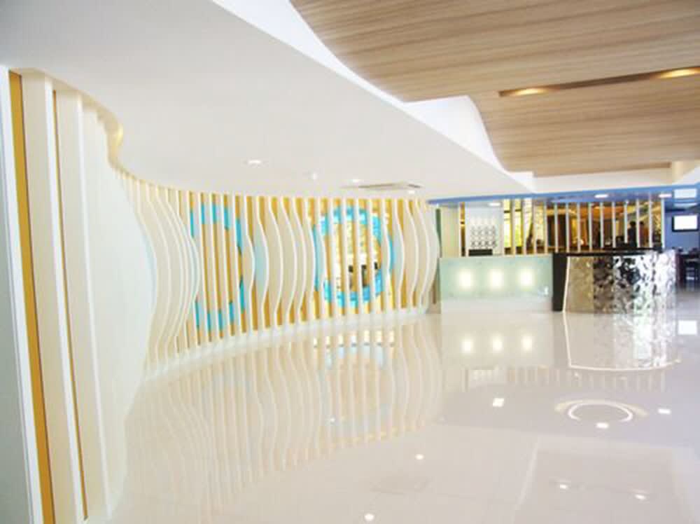 Grand Tower Inn Sathorn Hotel 2