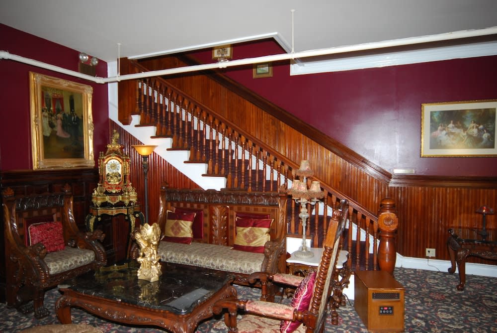 Queen Anne 2