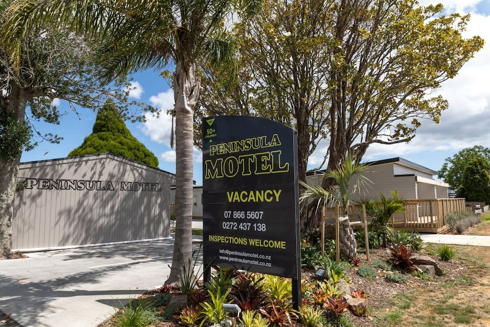 Peninsula Motel 1