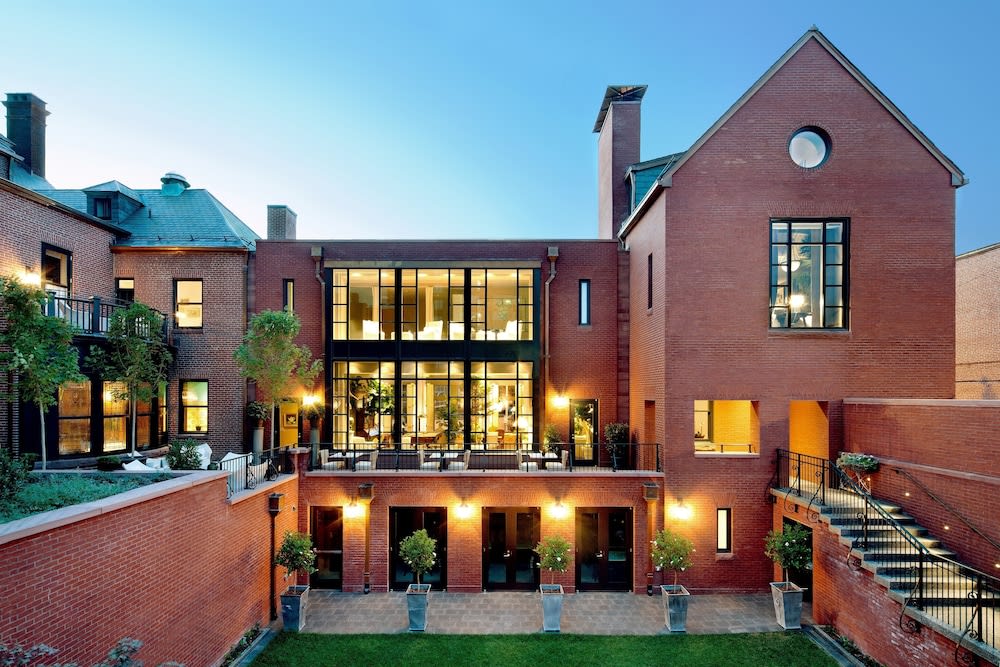 The Ivy Hotel 1
