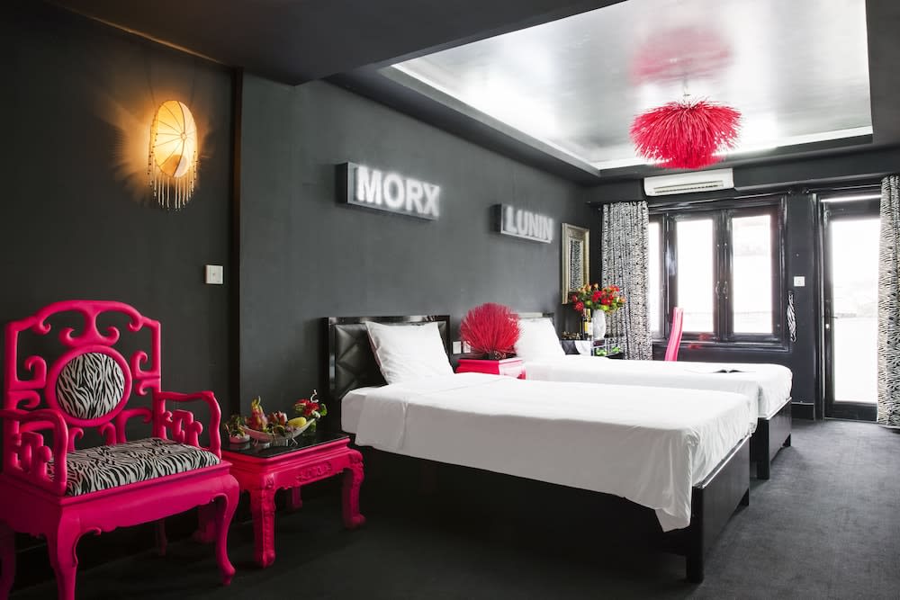 Thang Long Espana Hotel 3