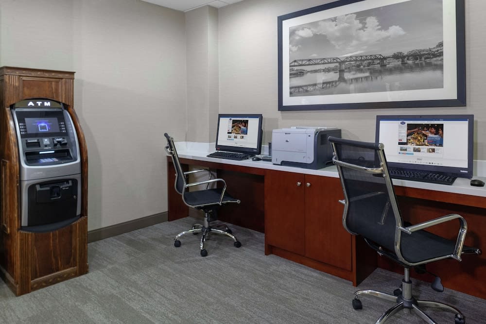 Hampton Inn Woodbridge 2