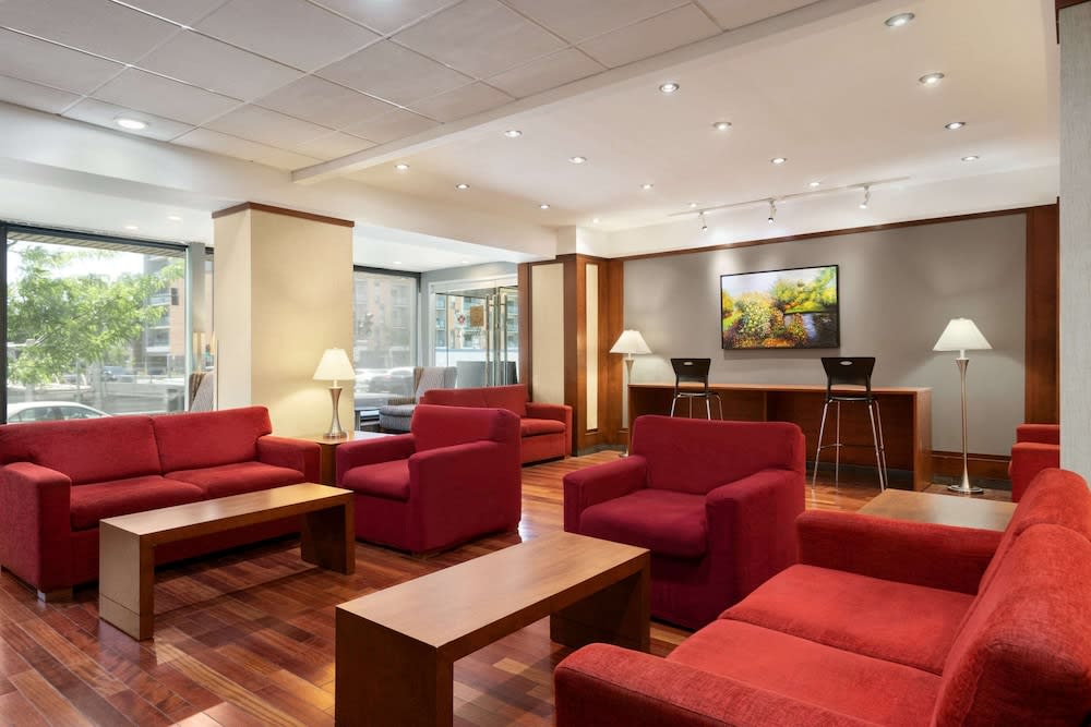 Ramada Plaza by Wyndham Montreal 5