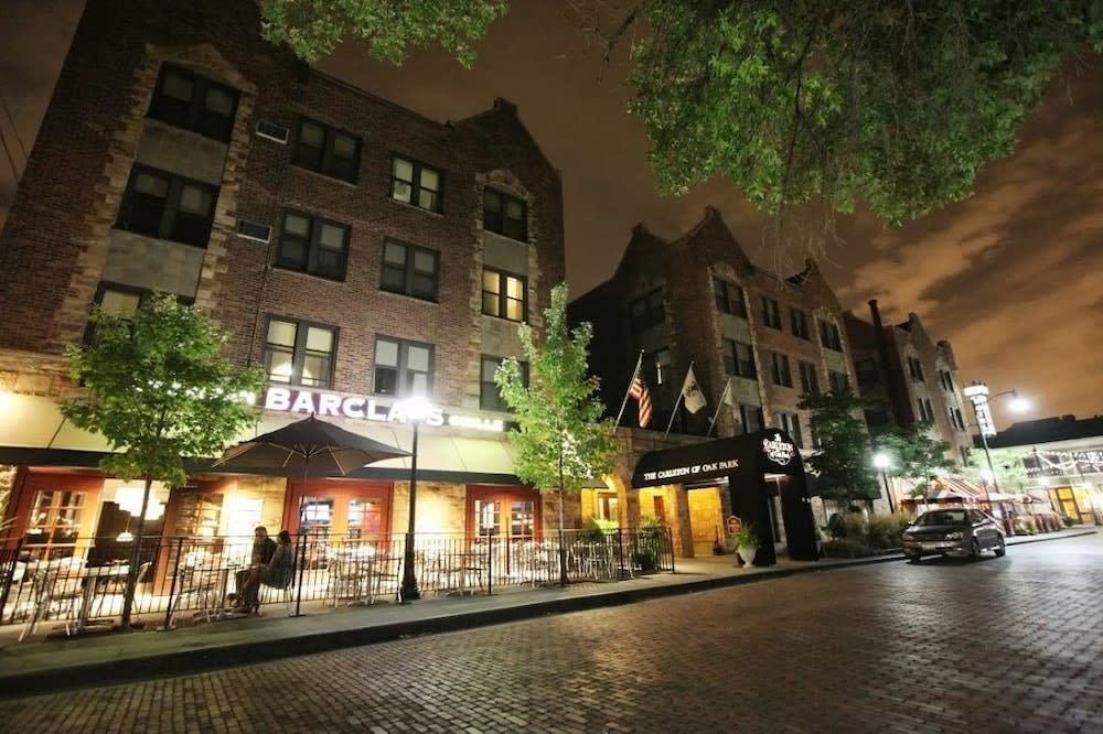 Carleton of Oak Park 1