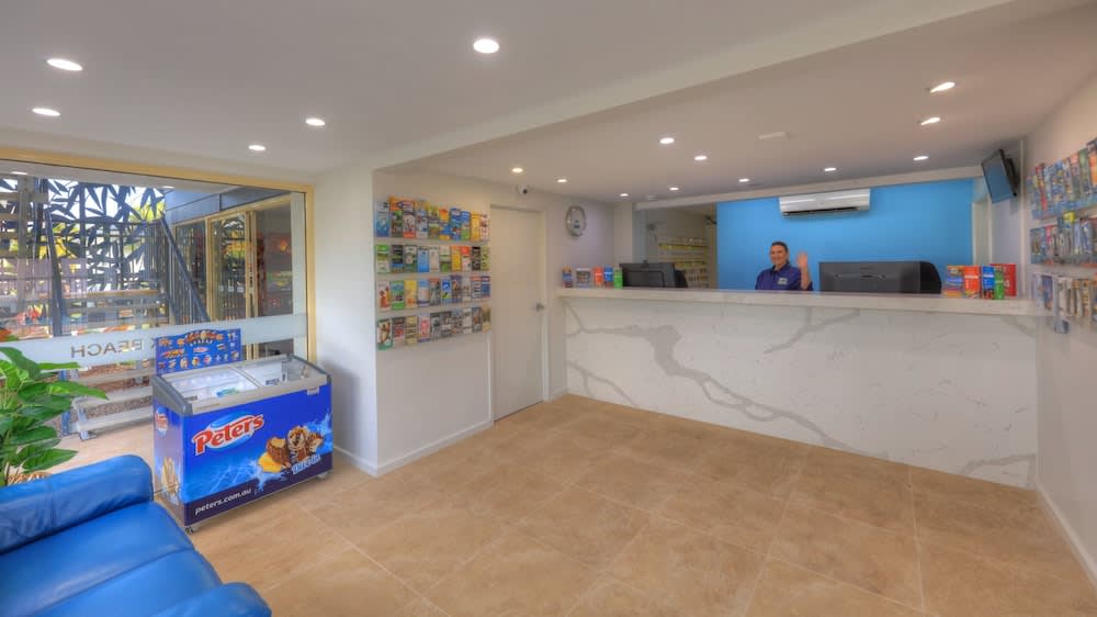 Alex Beach Cabins and Tourist Park 2