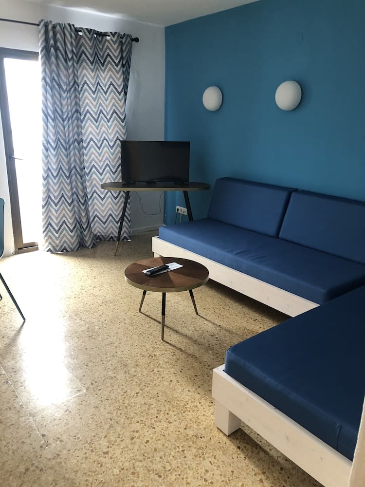 Apartamentos Boutique Poniente Playa 5