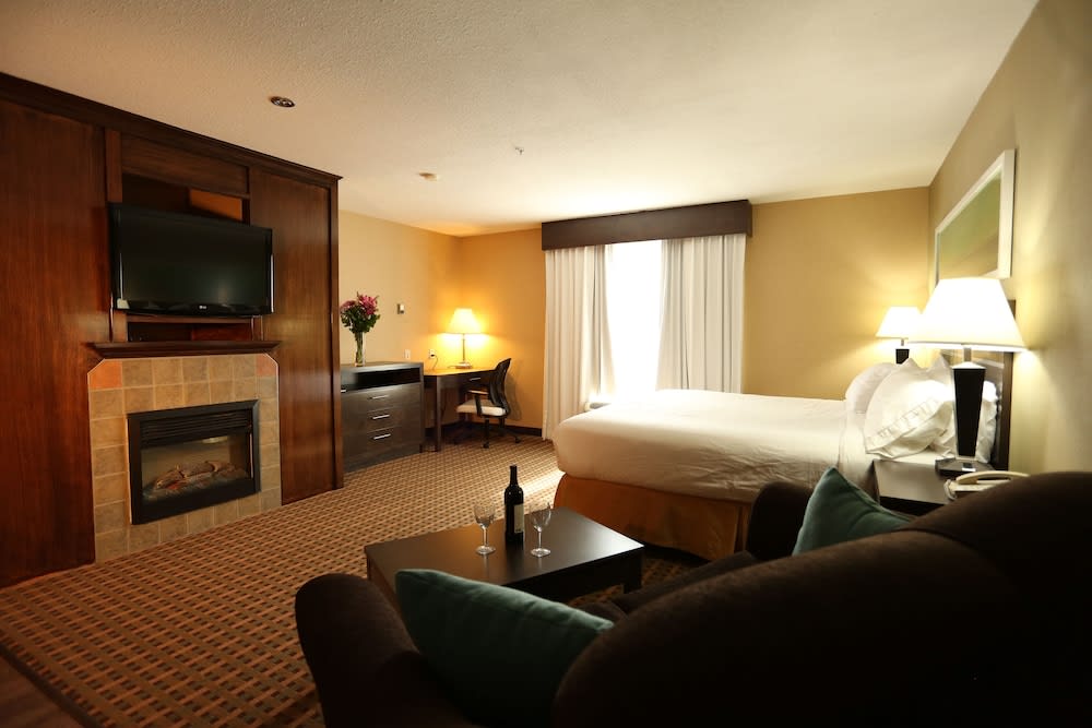 Holiday Inn Express & Suites - Vernon by IHG 4