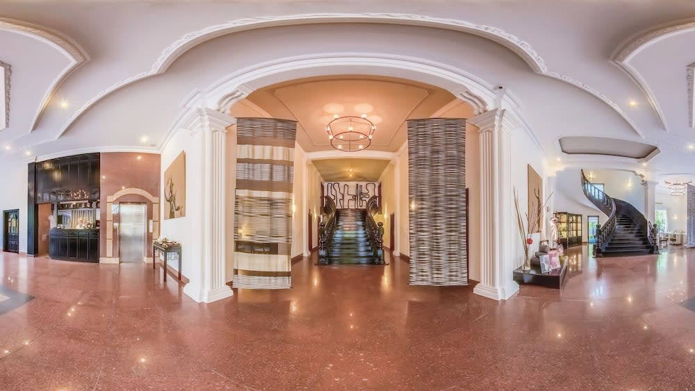 White Mansion 白色公馆 2