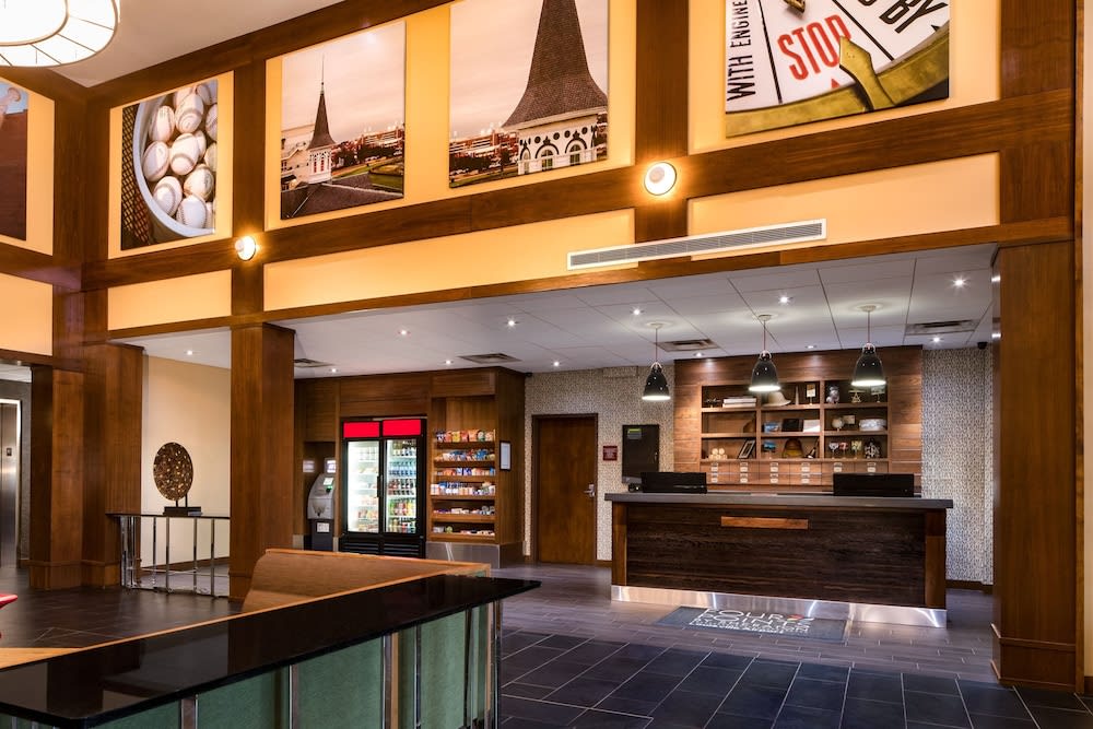 Four Points by Sheraton Louisville Airport 2