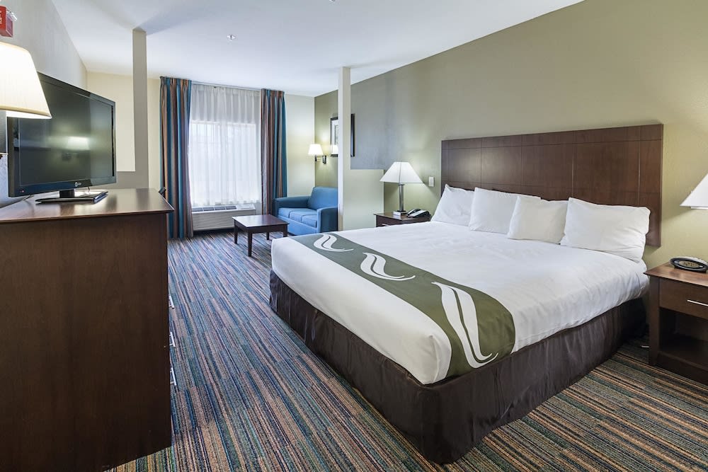 Quality Suites Temple I-35 1