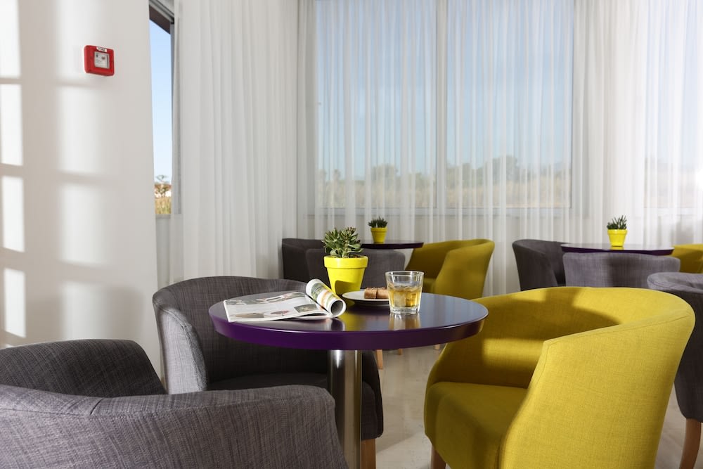 Artina Hotel 2