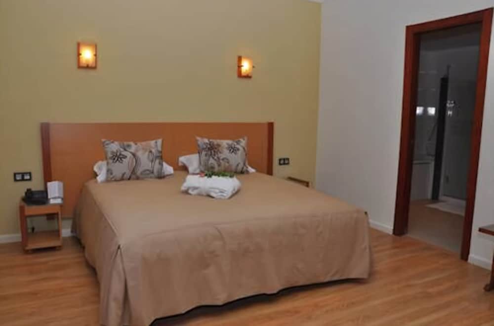 Across Hotels & Spa 5