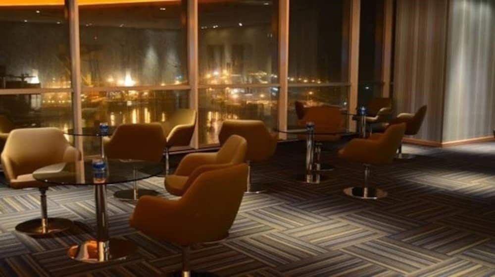 Hotel Enjoy San Antonio 2