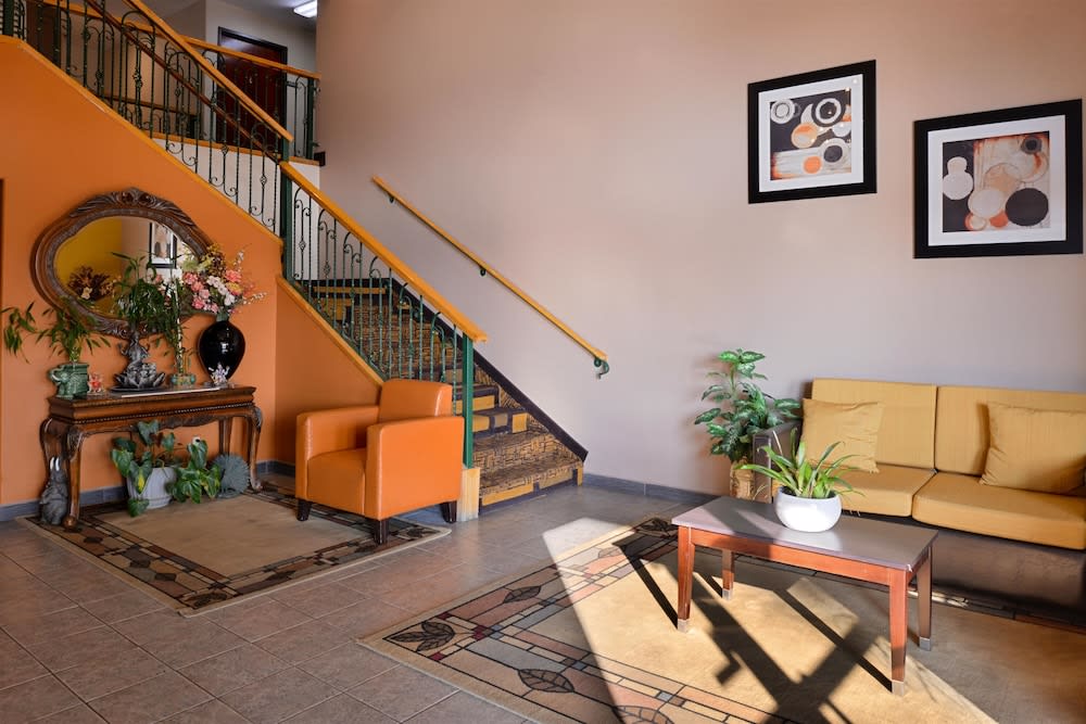 Americas Best Value Inn & Suites Madera 2
