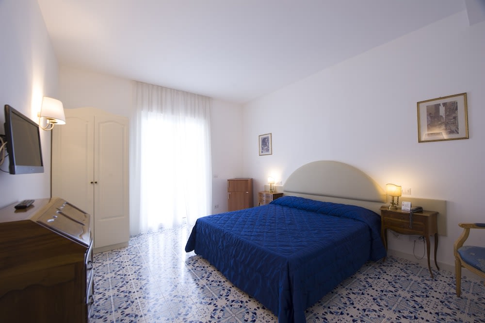 Grand Hotel Excelsior 3