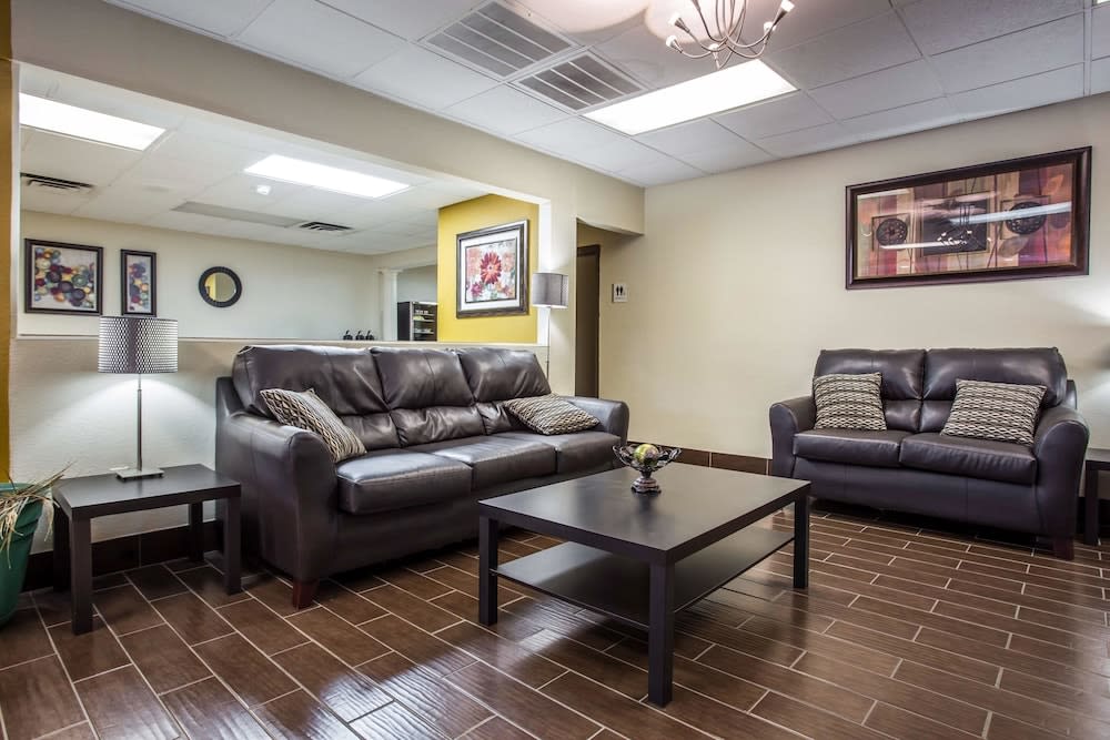Econo Lodge Salisbury South 2