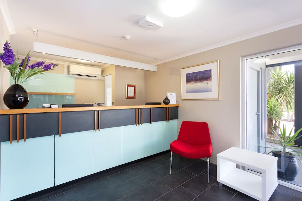 Rocklea International Motel 2