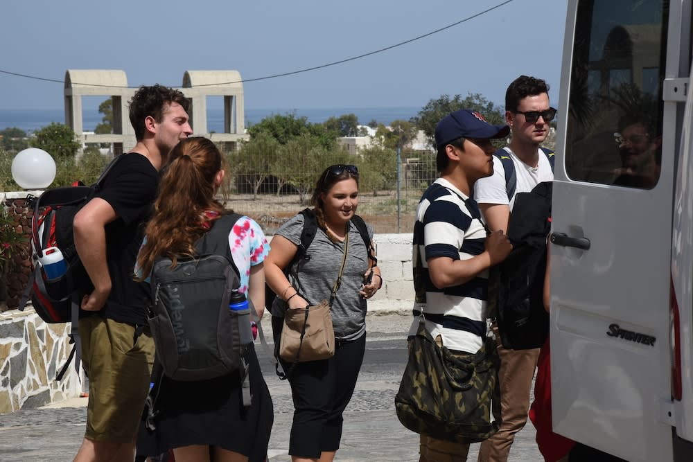 Holiday Beach Resort Santorini 4