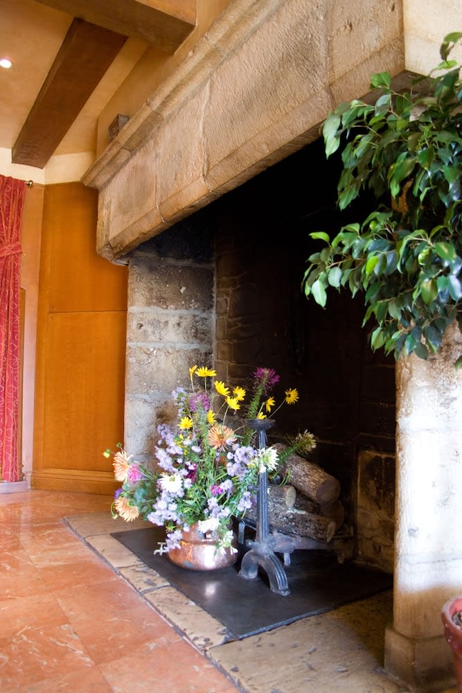 Logis Hôtels - Hôtel et Restaurant Le Lion d'Or 2