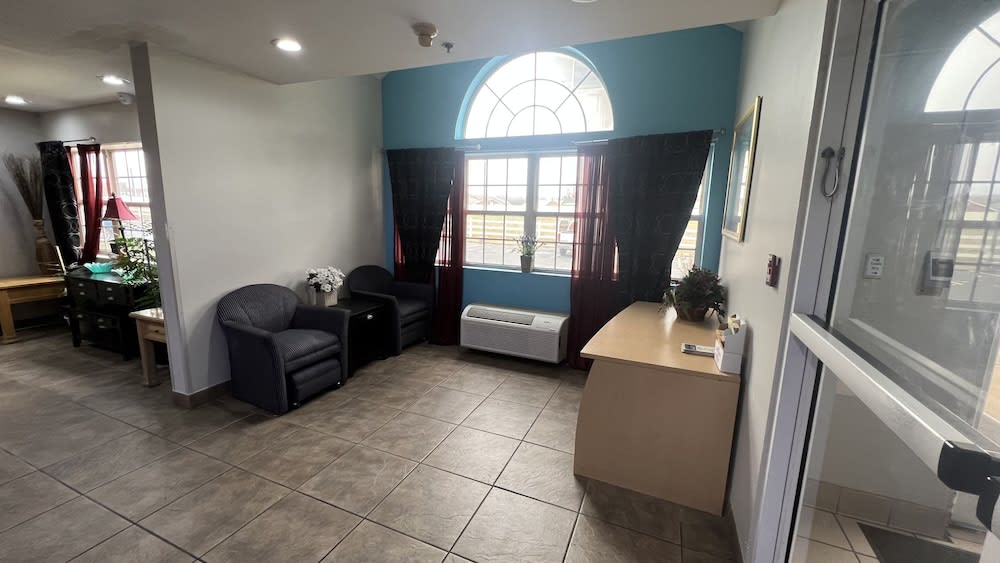 Americas Best Value Inn & Suites Jackson, TN 2