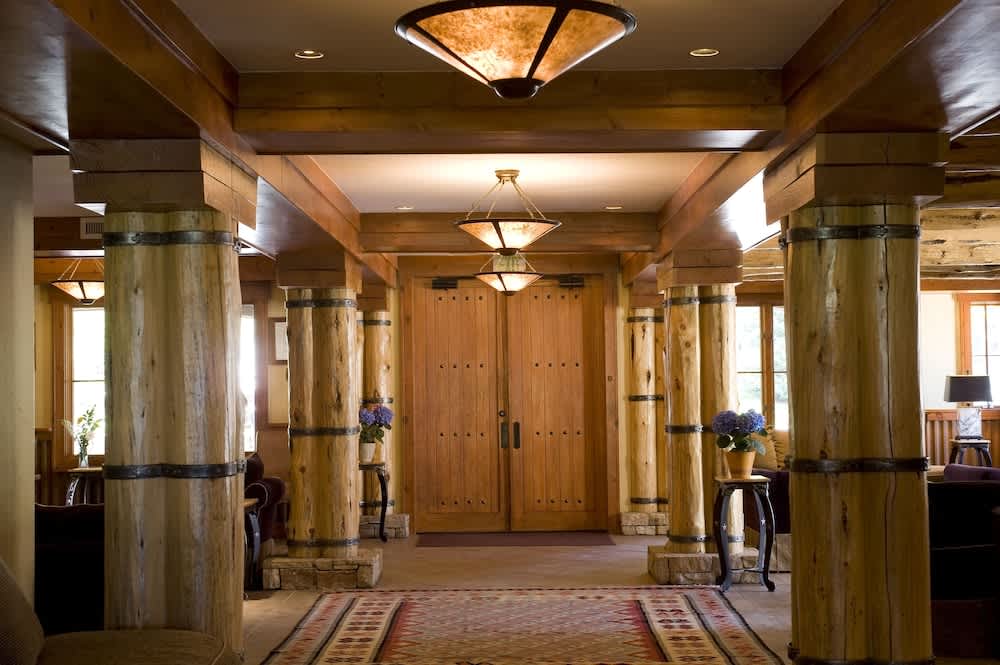 Inn at Lost Creek 2