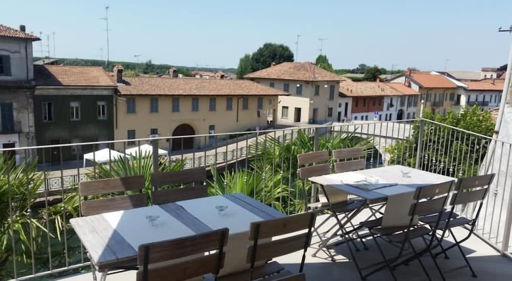 La Corte sul Naviglio 1